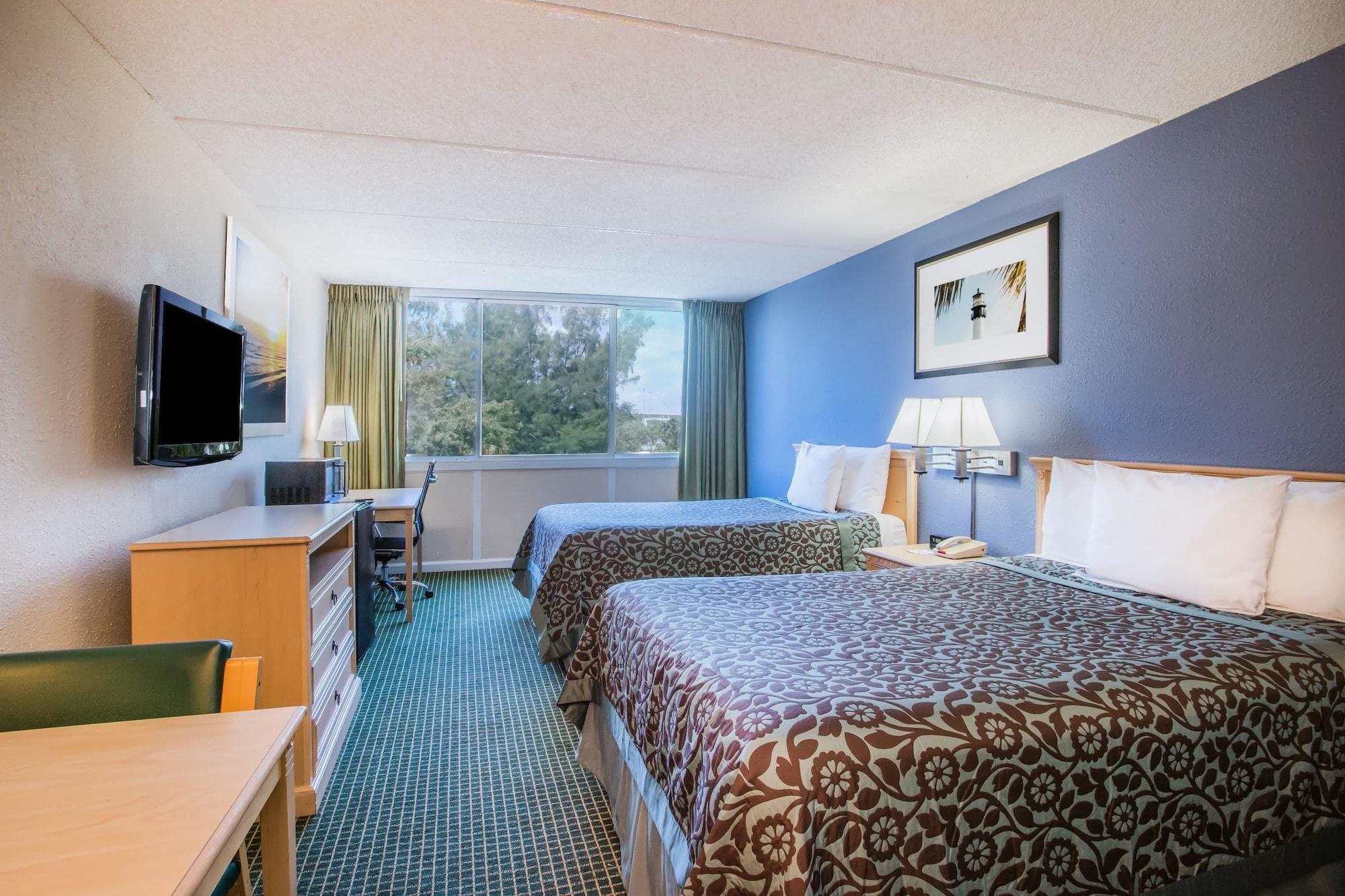 Hotel Envision Miami International Airport 3*