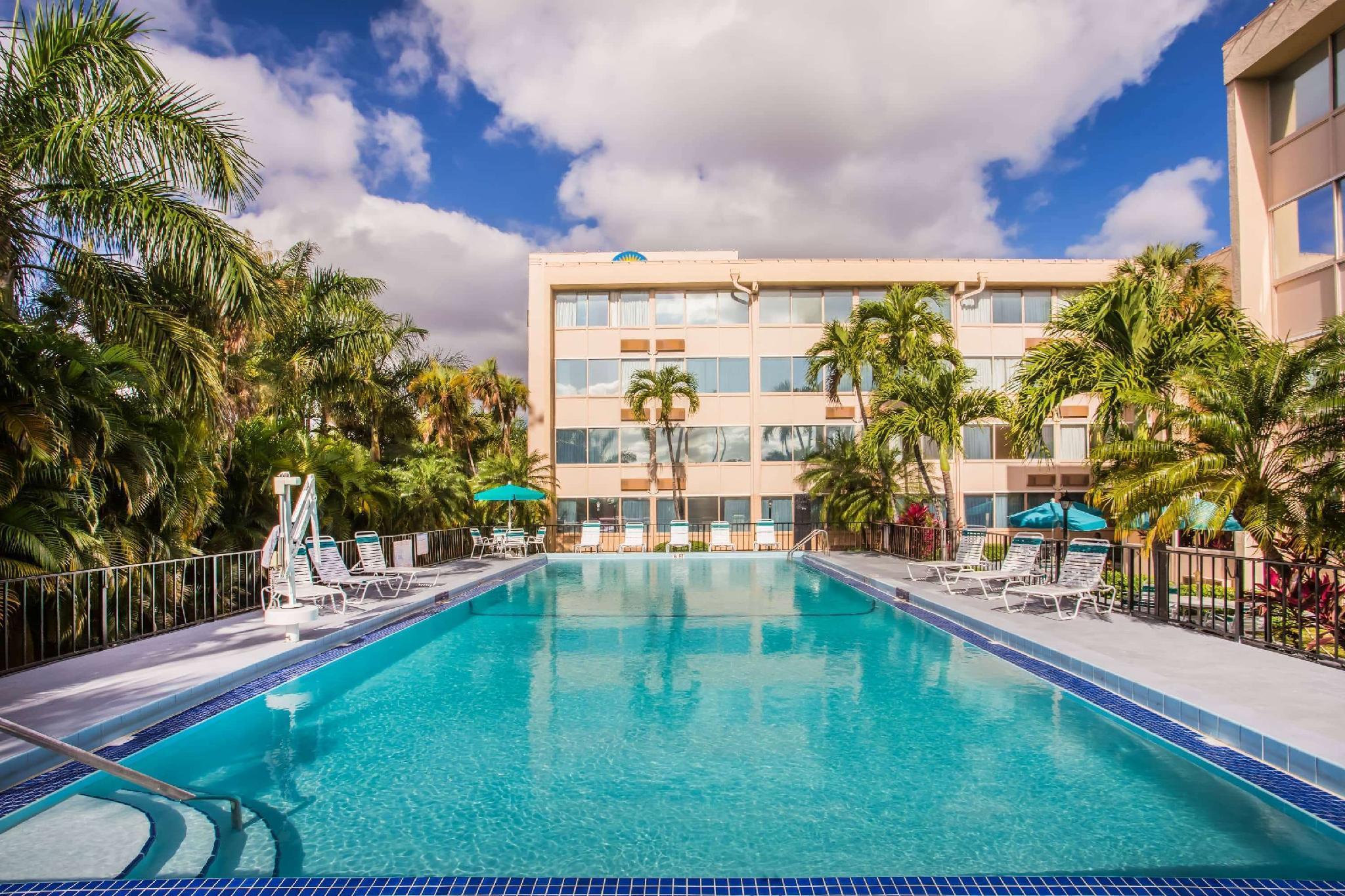 Envision Miami International Airport 3* Medley