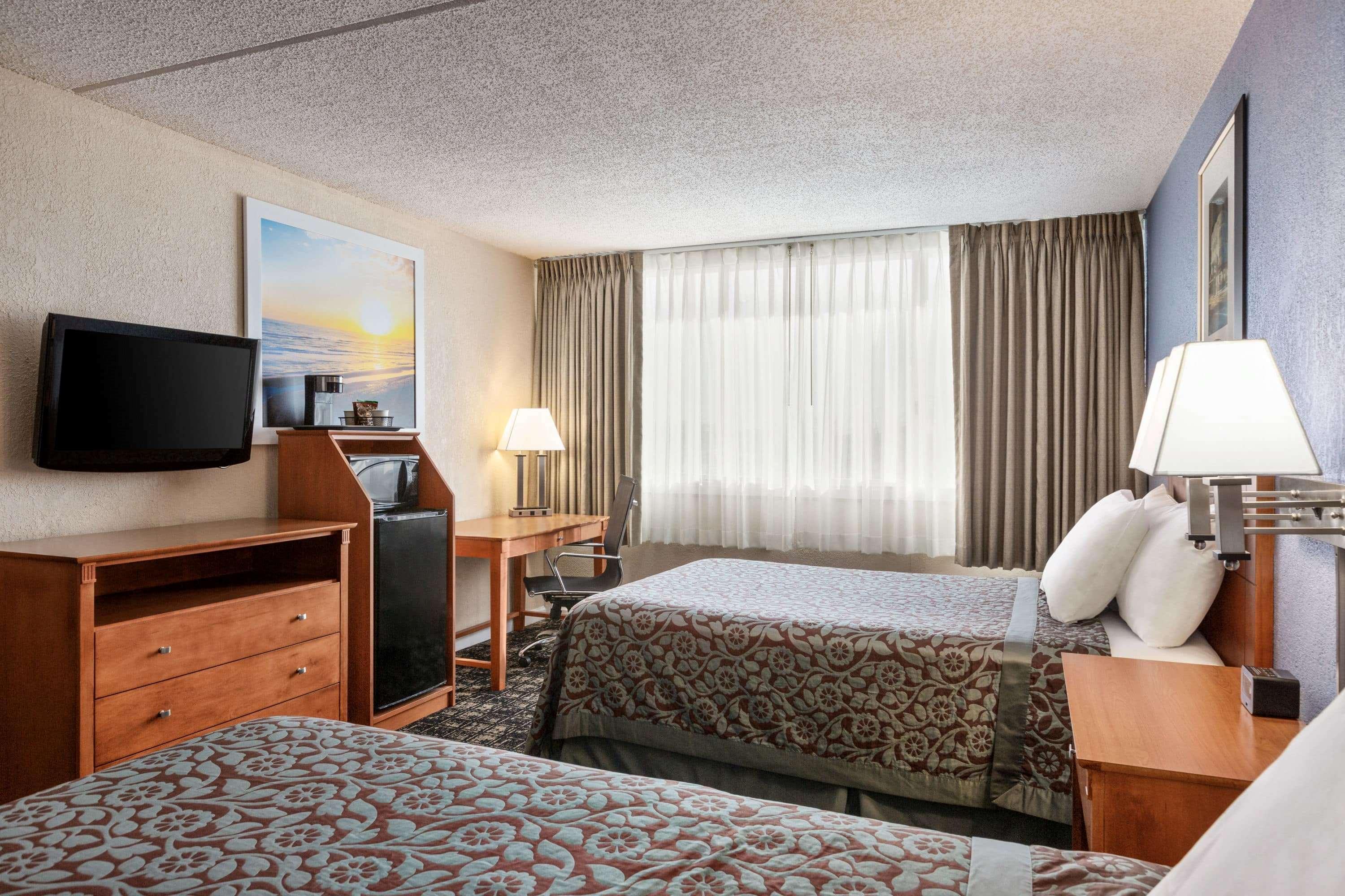 Envision Miami International Airport 3*
