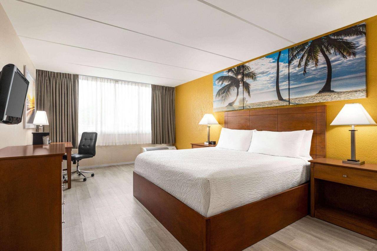 Hotel Envision Miami International Airport Medley