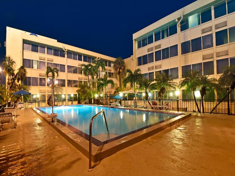 Envision Miami International Airport Hotel
