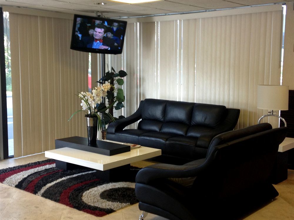 Hotel Envision Miami International Airport Medley